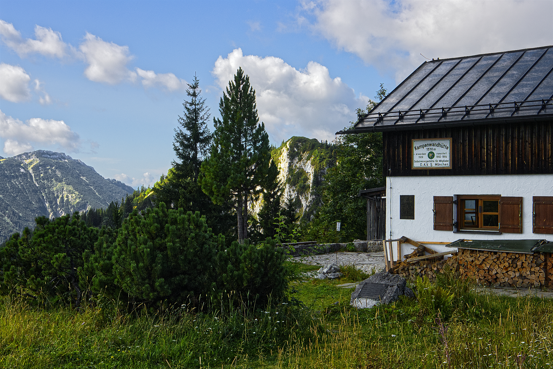 014_IMG_90D_108875